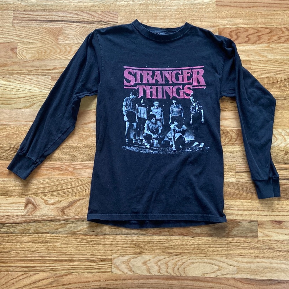 Long sleeve shirt; size: small, brand: M&O gold, used, stranger things